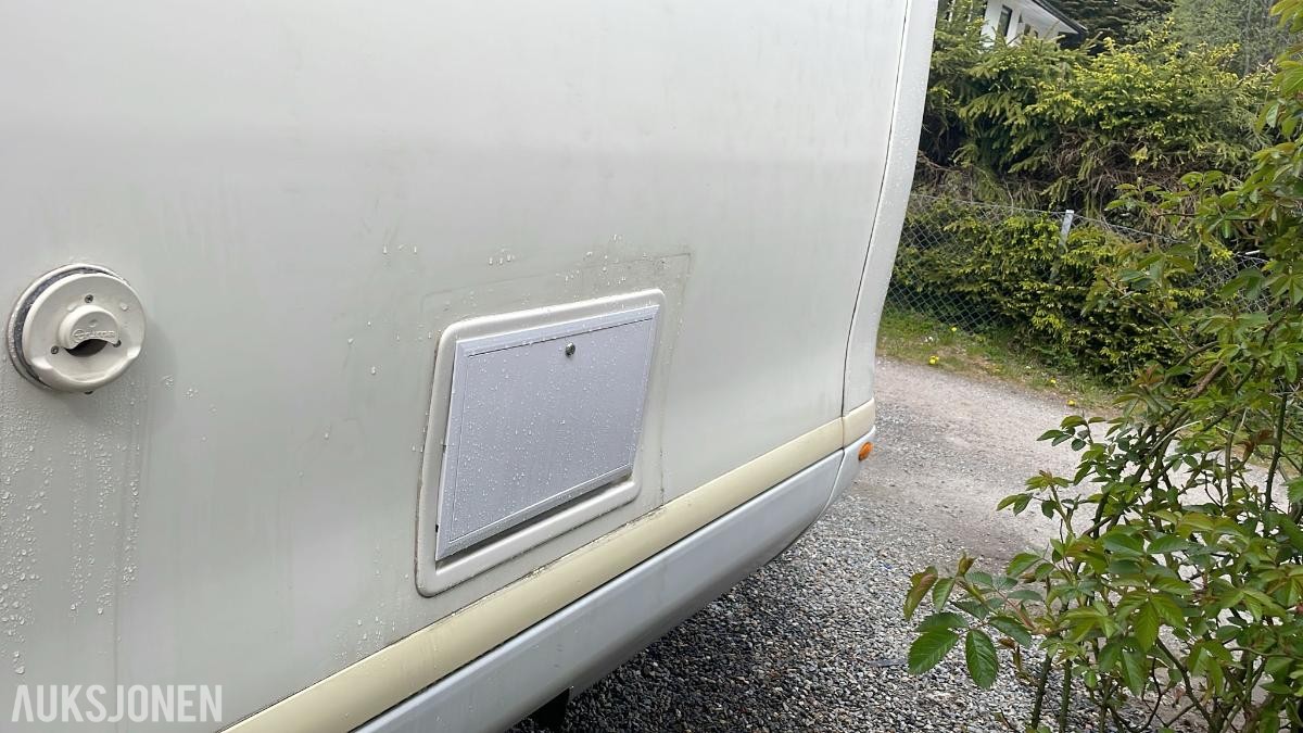 2001 Mercedes Laika Campingbil Ryggekamera Kjøleskap Stekeovn